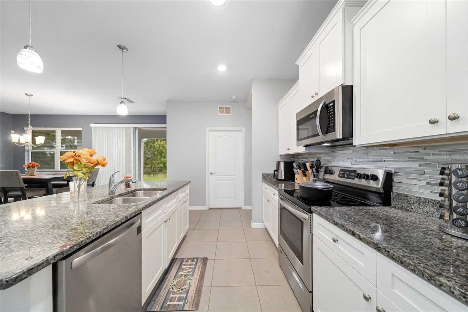 Single Family Residence at 13715 WOODBRIDGE TER, BRADENTON, photo 9 of 27