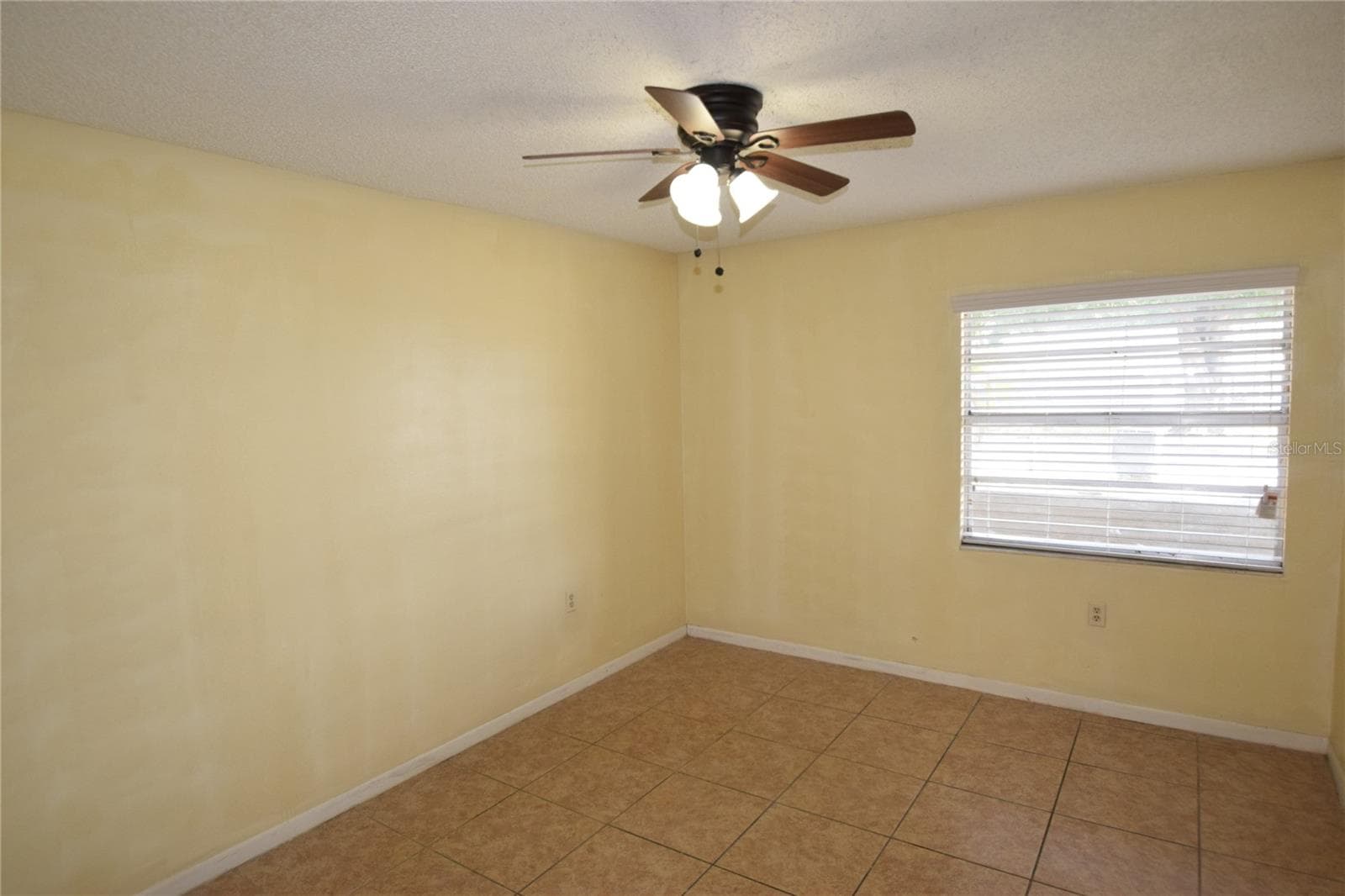 Duplex at 830 SHIRLEY ANN TRL, LAKELAND, photo 23 of 27