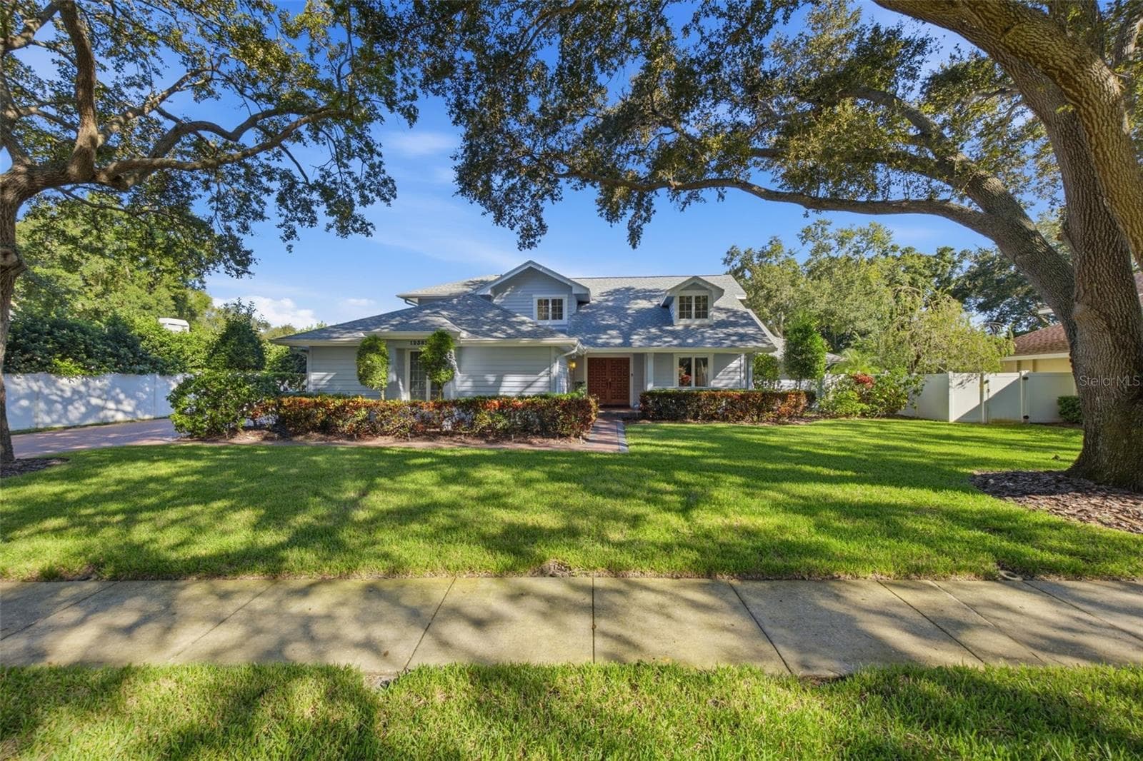 Windtree Oaks is a rare find in Pinellas County. Mature Oak Canopy lines the streets with sidewalks throughout the neighborhood. - 12383 WINDTREE BLVD, SEMINOLE