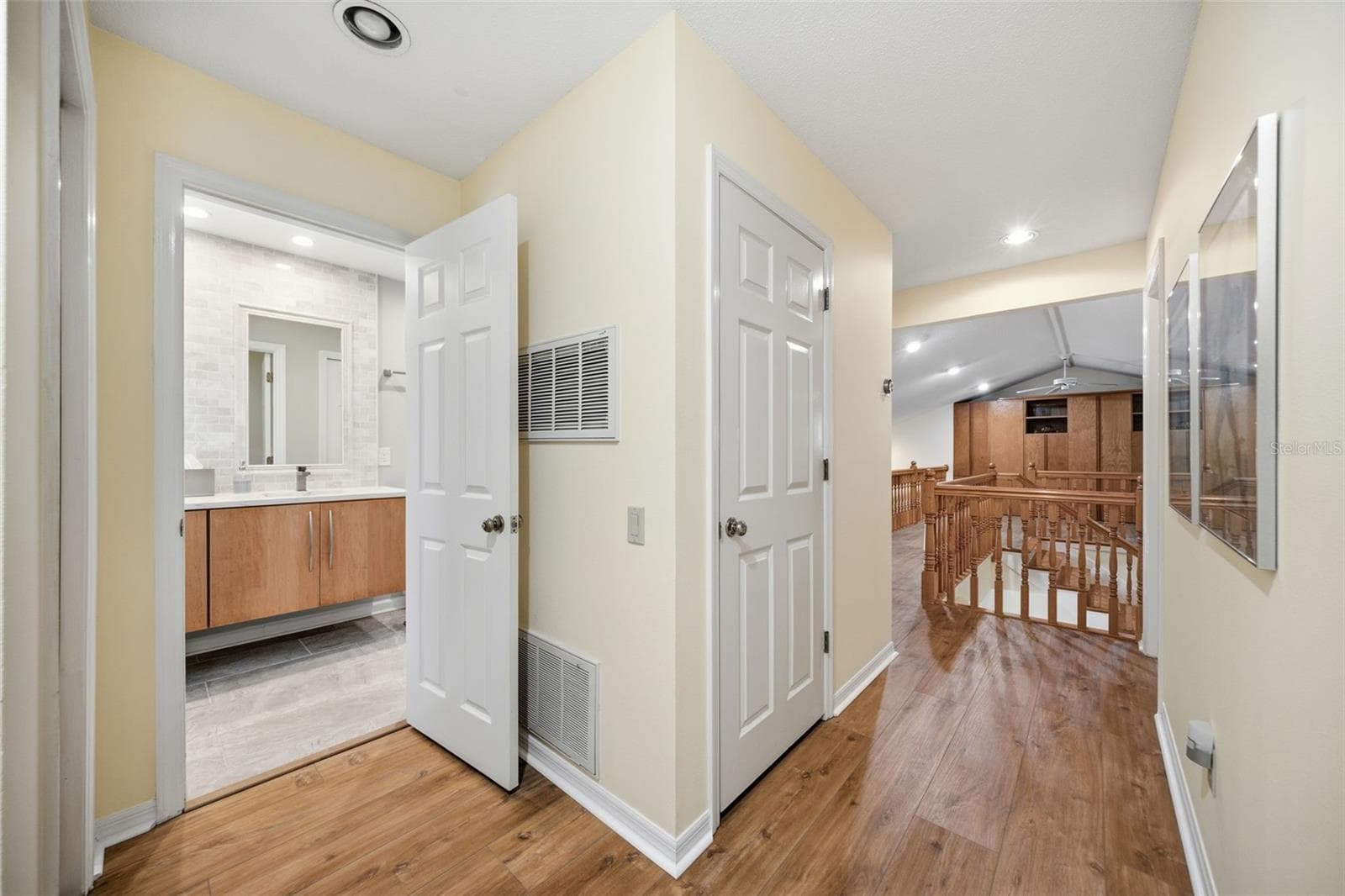 Second Floor Halway, Bathroom and Linen Closet - 12383 WINDTREE BLVD, SEMINOLE