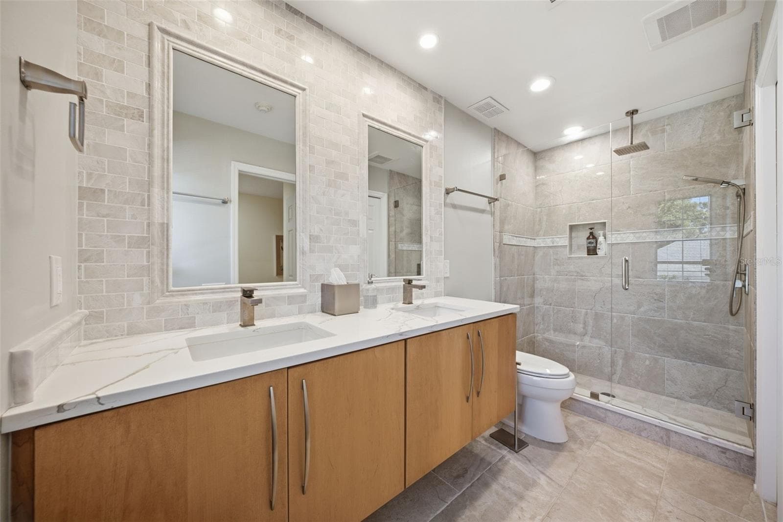 Second Floor Bathroom - 12383 WINDTREE BLVD, SEMINOLE
