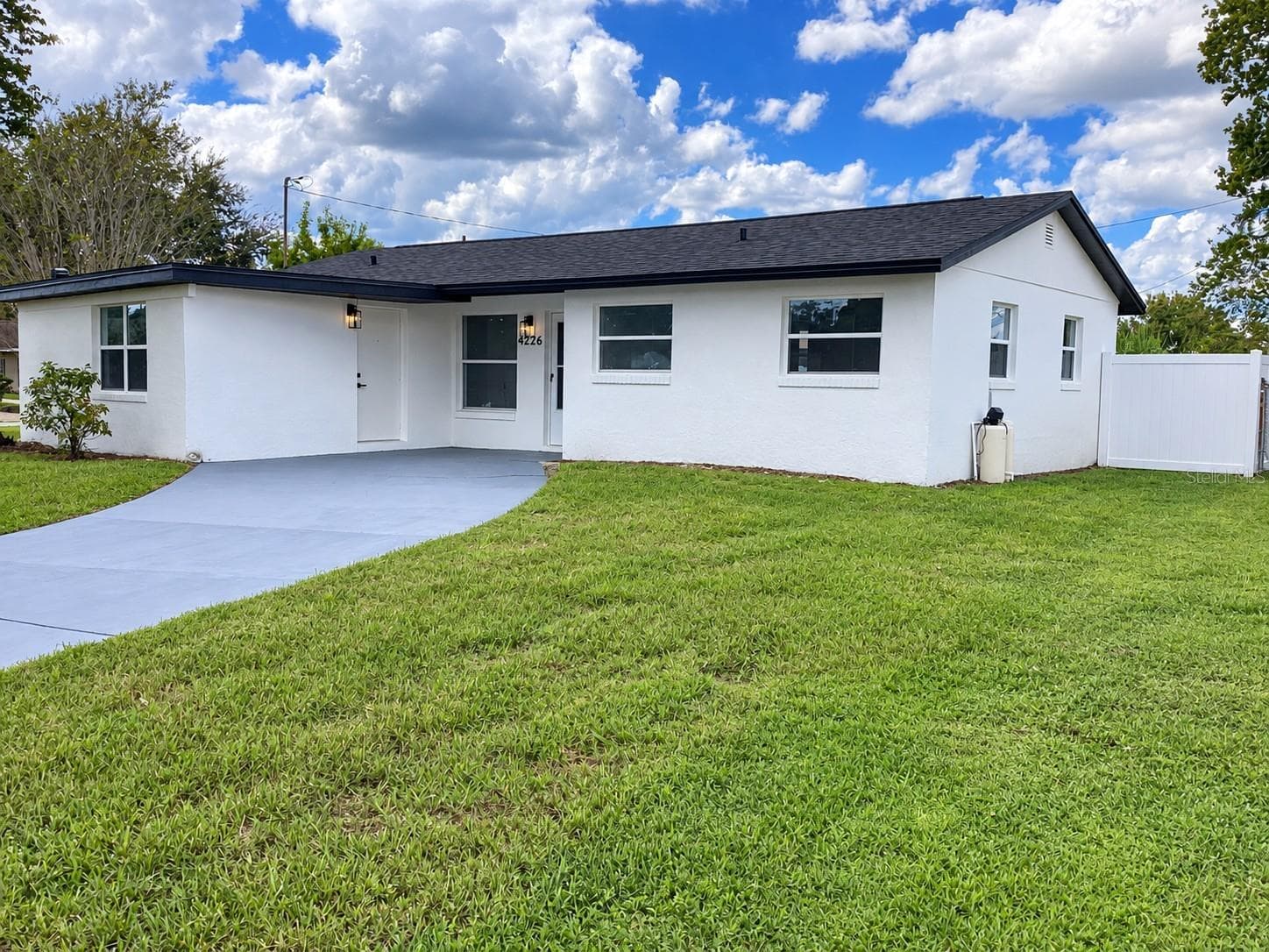 4226 LAKE RICHMOND DR