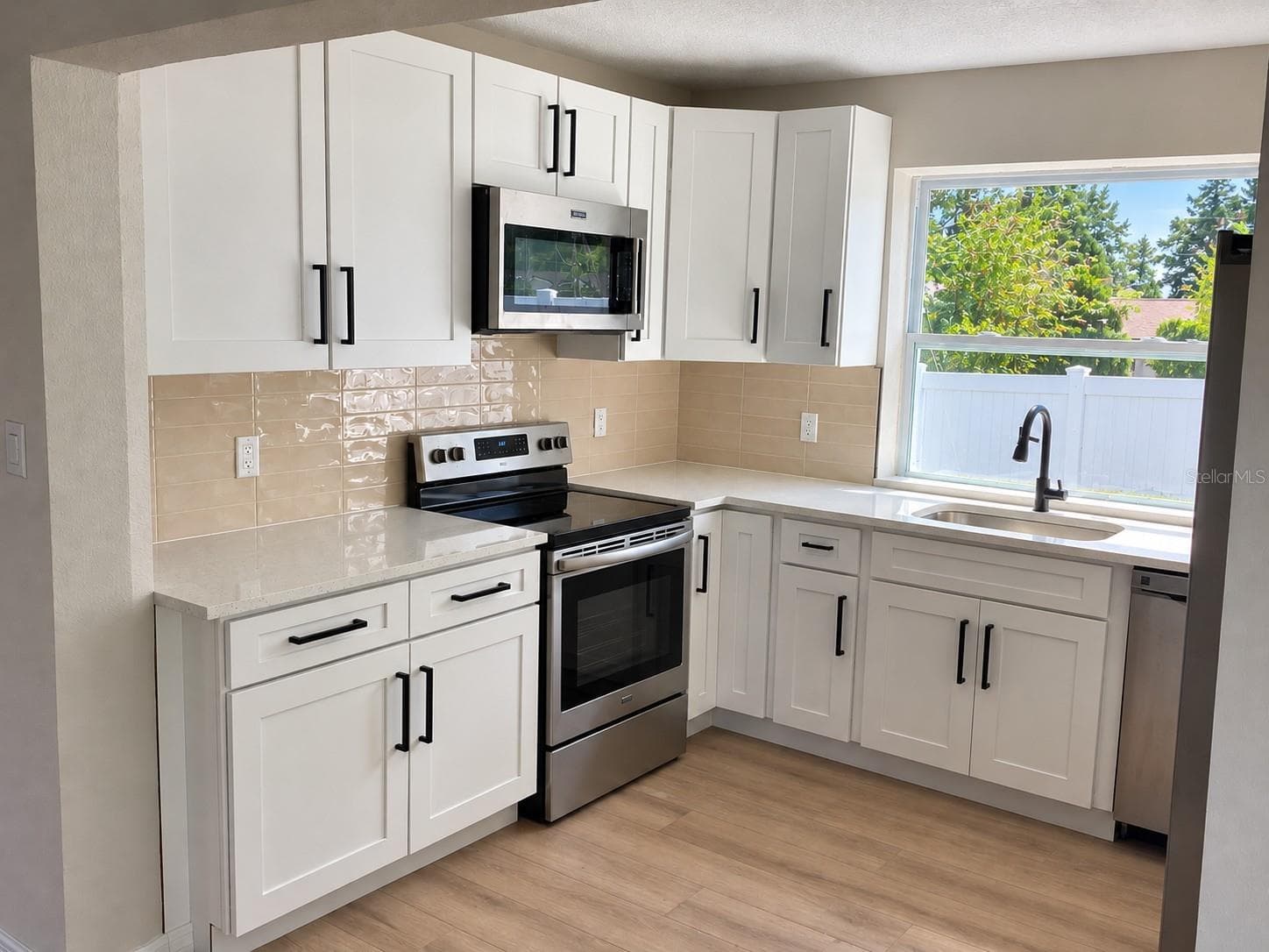 Single Family Residence at 4226 LAKE RICHMOND DR, ORLANDO, photo 5 of 16