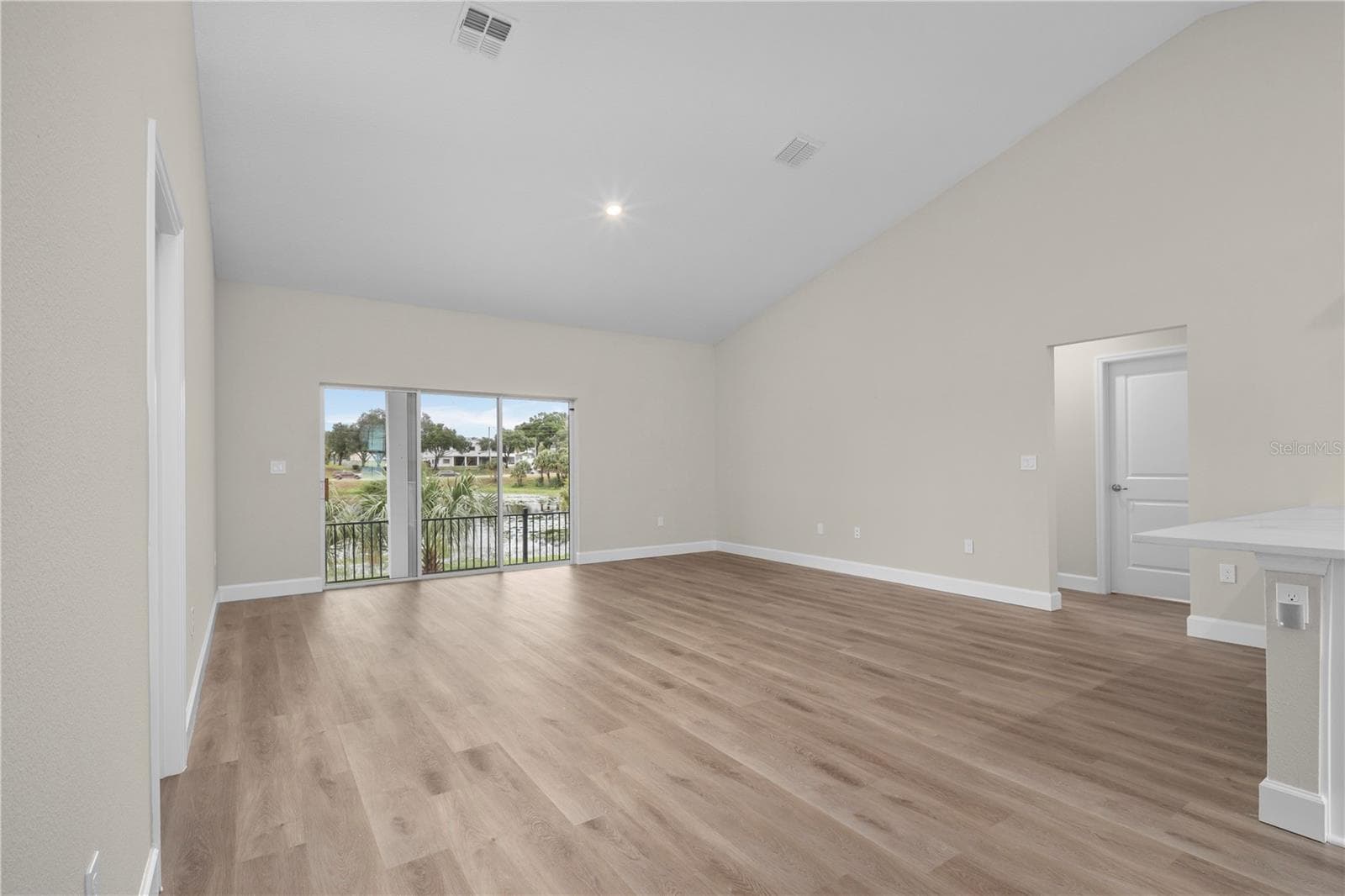 Single Family Residence at 1110 CHESTNUT ST, CLERMONT, photo 4 of 40