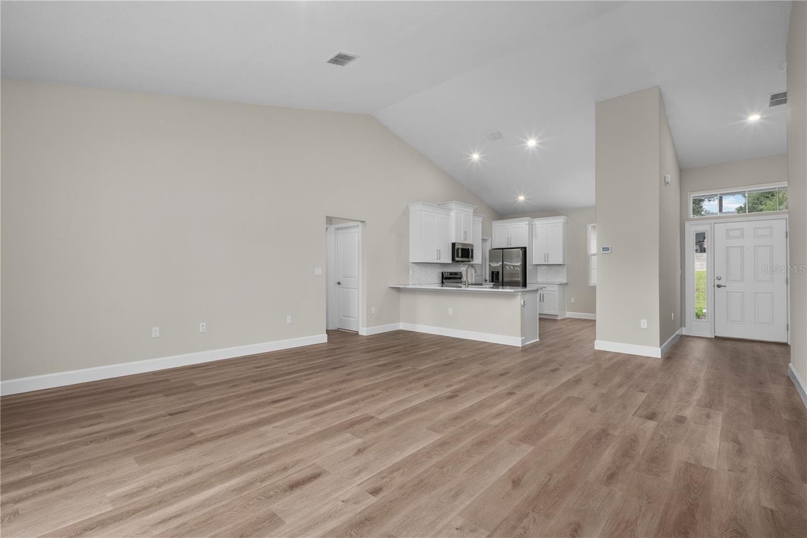Single Family Residence at 1110 CHESTNUT ST, CLERMONT, photo 11 of 40