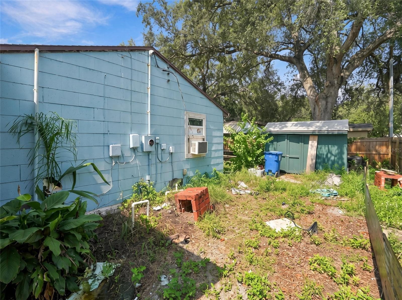 Single Family Residence at 733 58TH AVE NE, ST PETERSBURG, photo 11 of 48