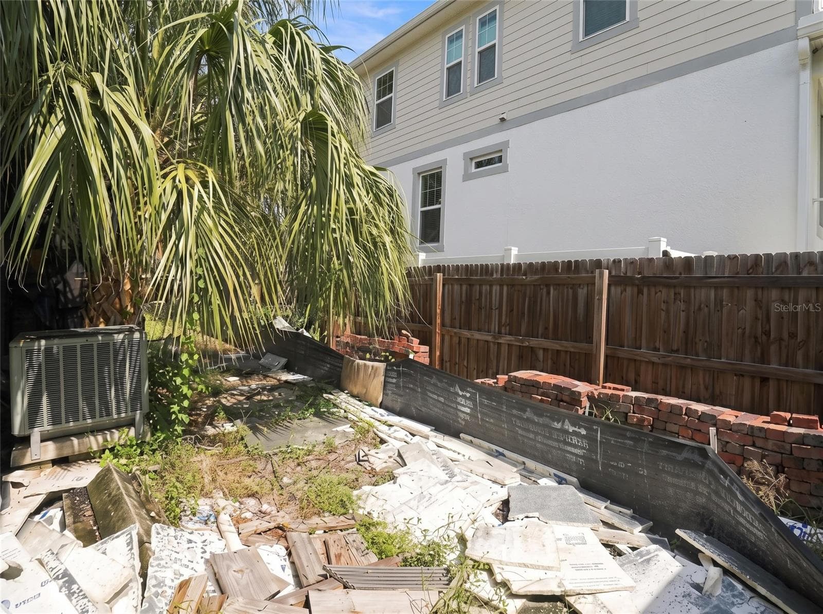 Single Family Residence at 733 58TH AVE NE, ST PETERSBURG, photo 34 of 48