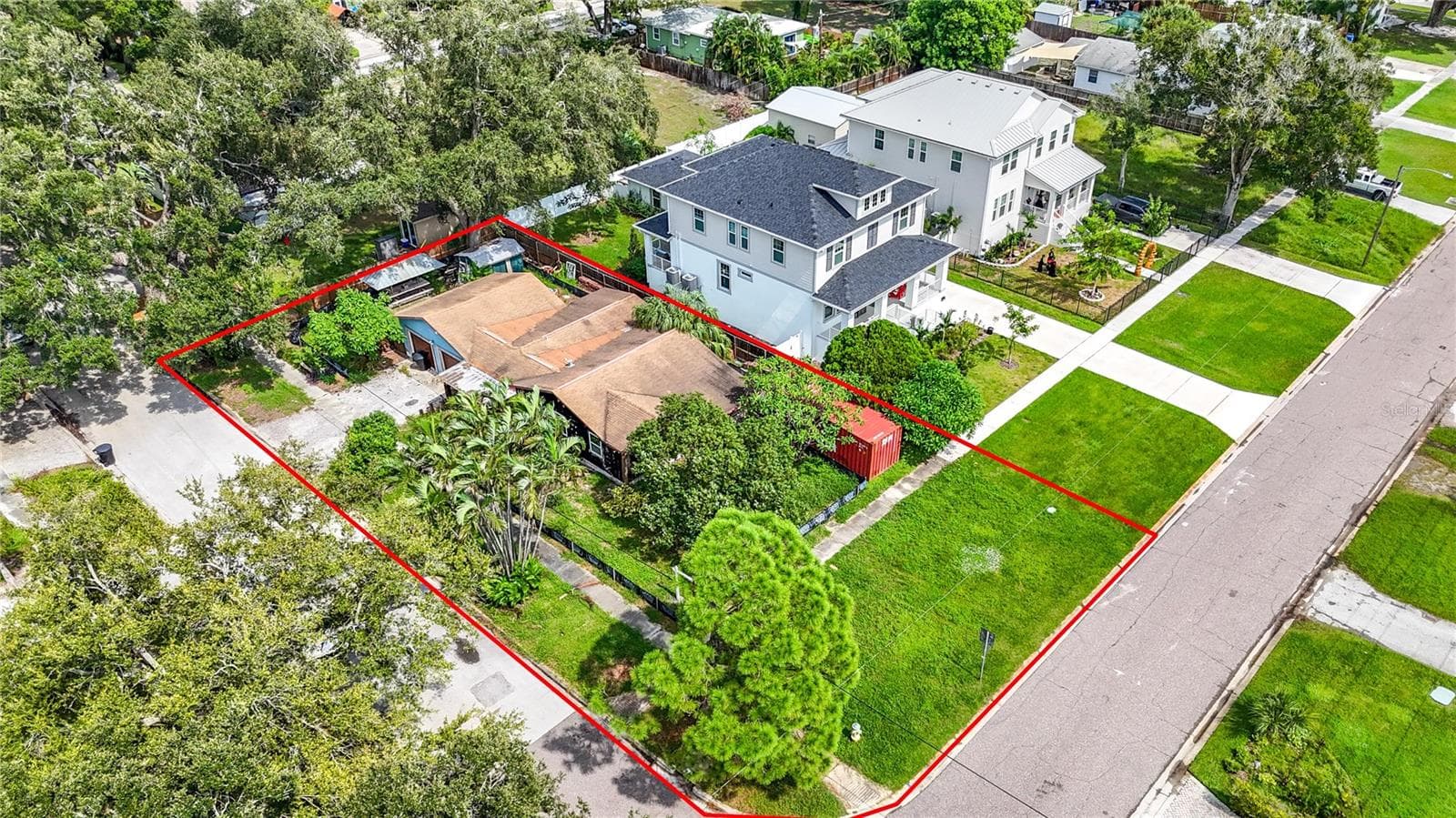 Single Family Residence at 733 58TH AVE NE, ST PETERSBURG, photo 36 of 48