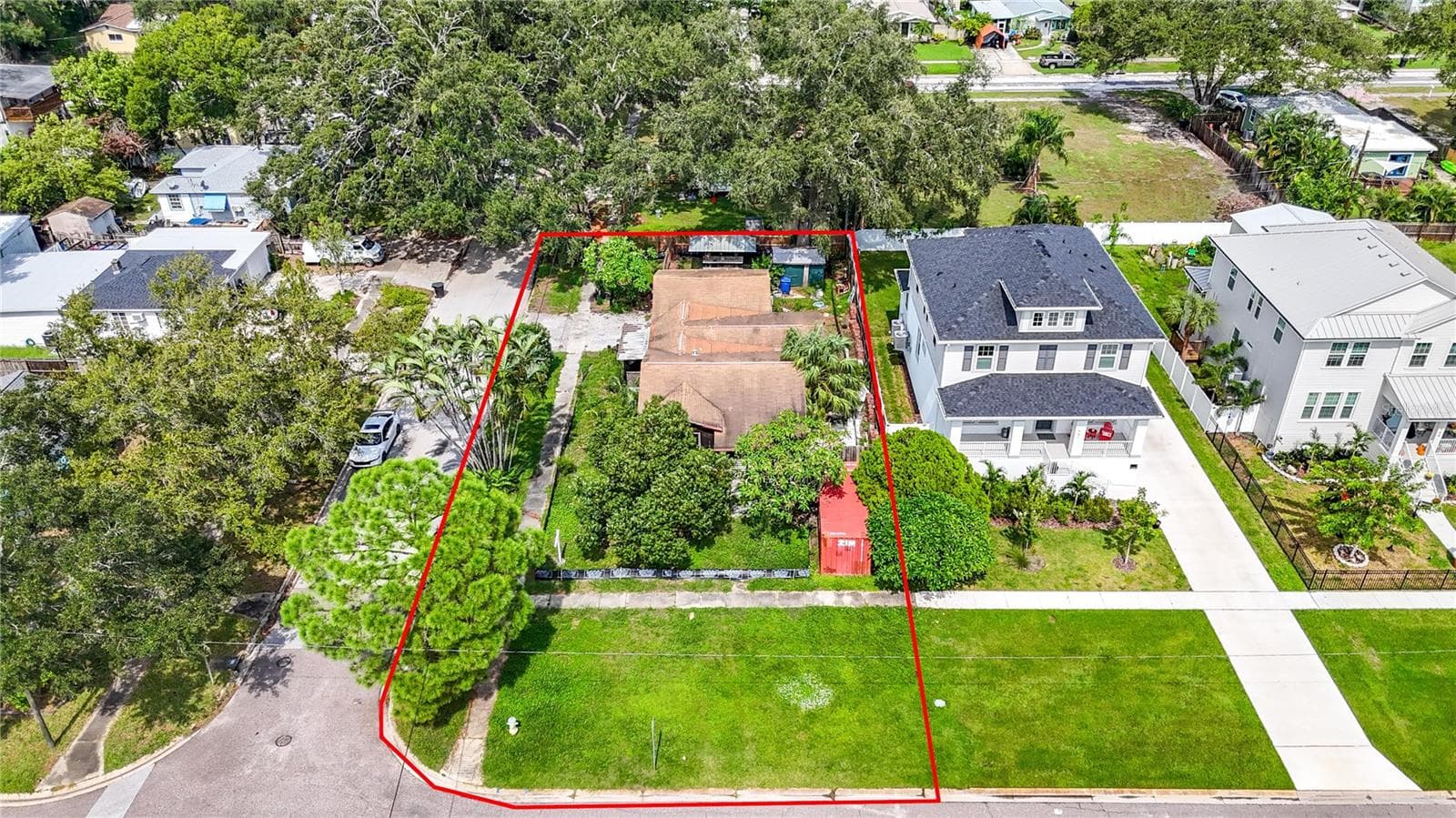 Single Family Residence at 733 58TH AVE NE, ST PETERSBURG, photo 40 of 48