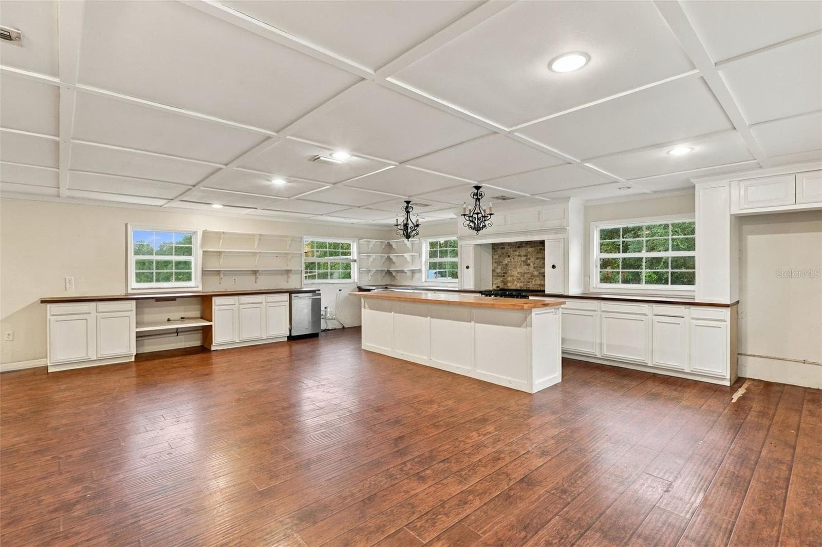 Kitchen and Dinning - 1775 W FRENCH AVE, ORANGE CITY