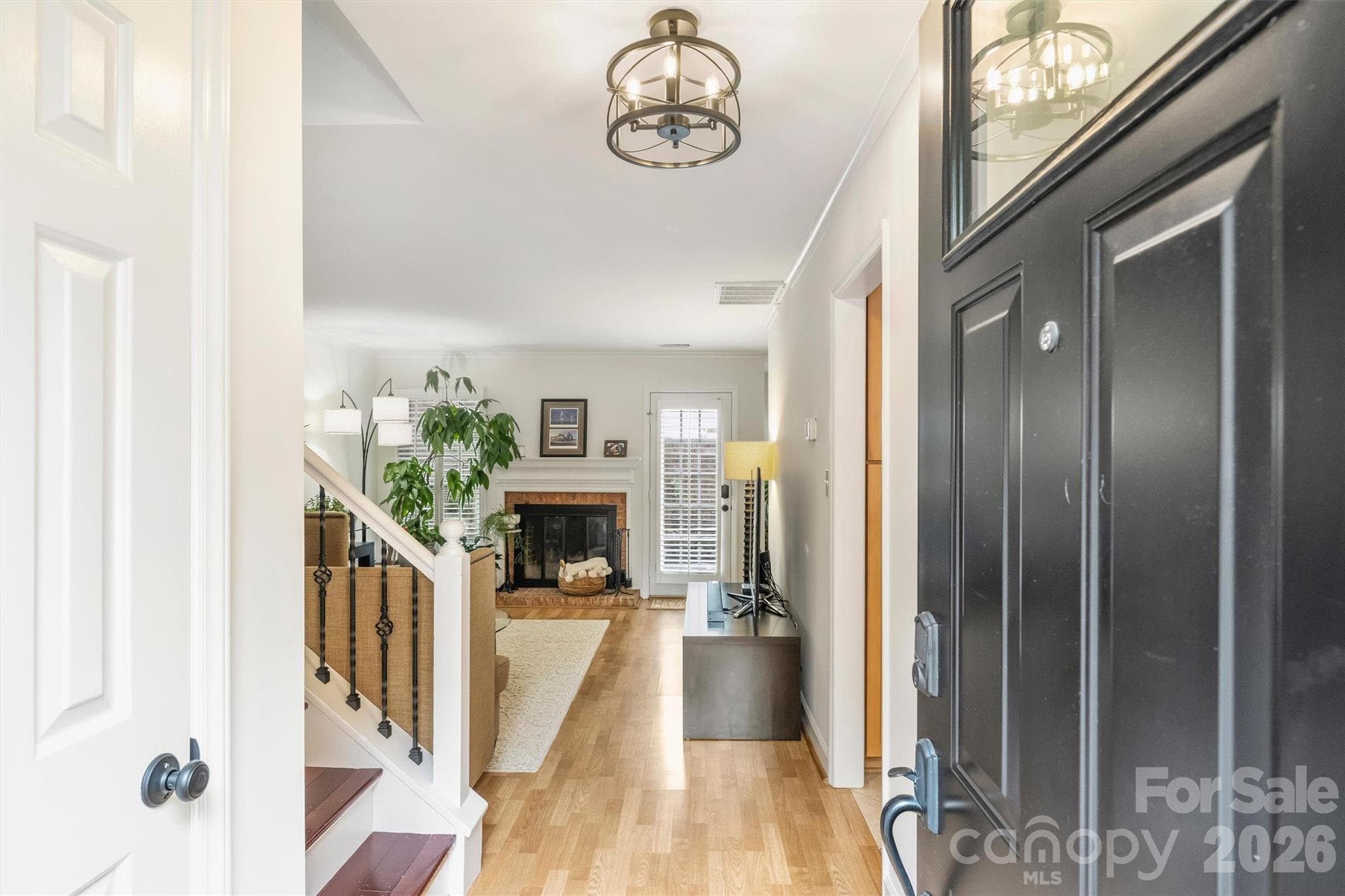 Condominium at 500 N Poplar Street, Charlotte, photo 5 of 35