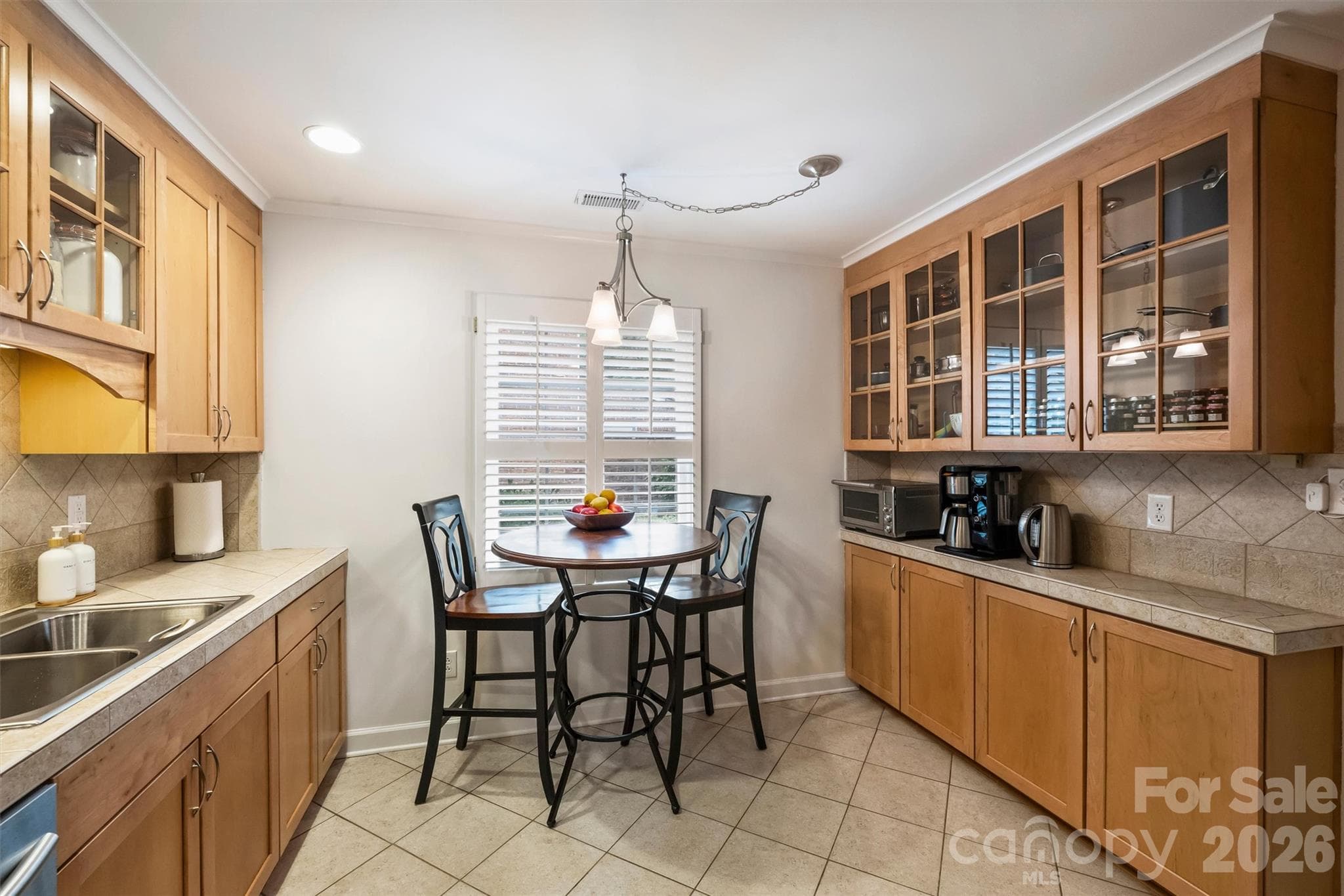 Condominium at 500 N Poplar Street, Charlotte, photo 15 of 35