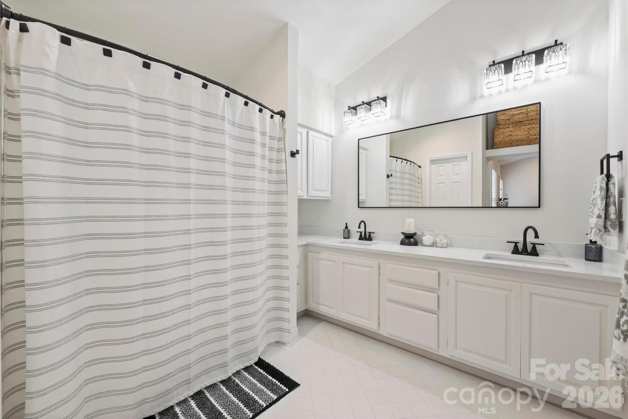Condominium at 500 N Poplar Street, Charlotte, photo 20 of 35