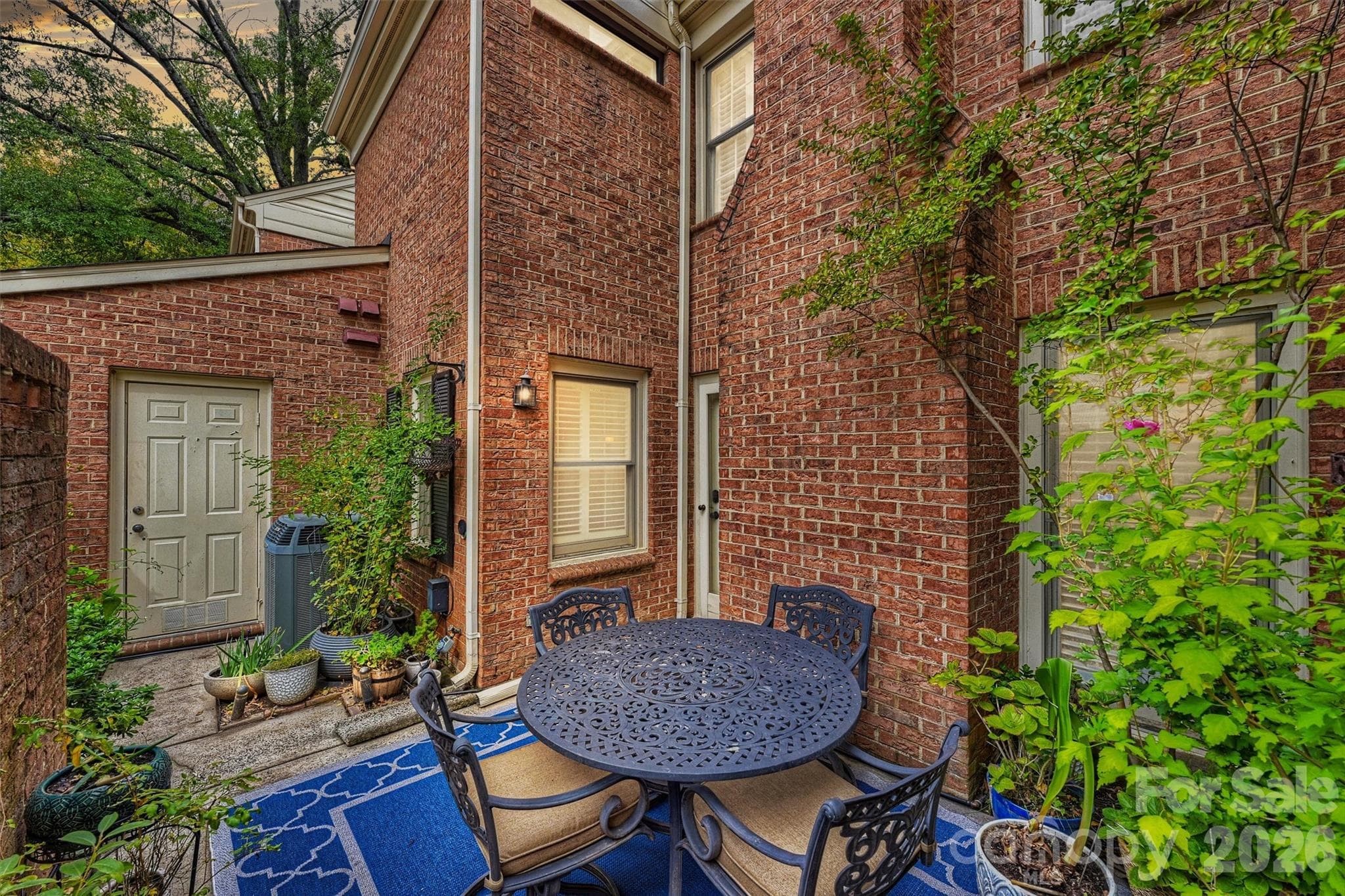 Condominium at 500 N Poplar Street, Charlotte, photo 28 of 35