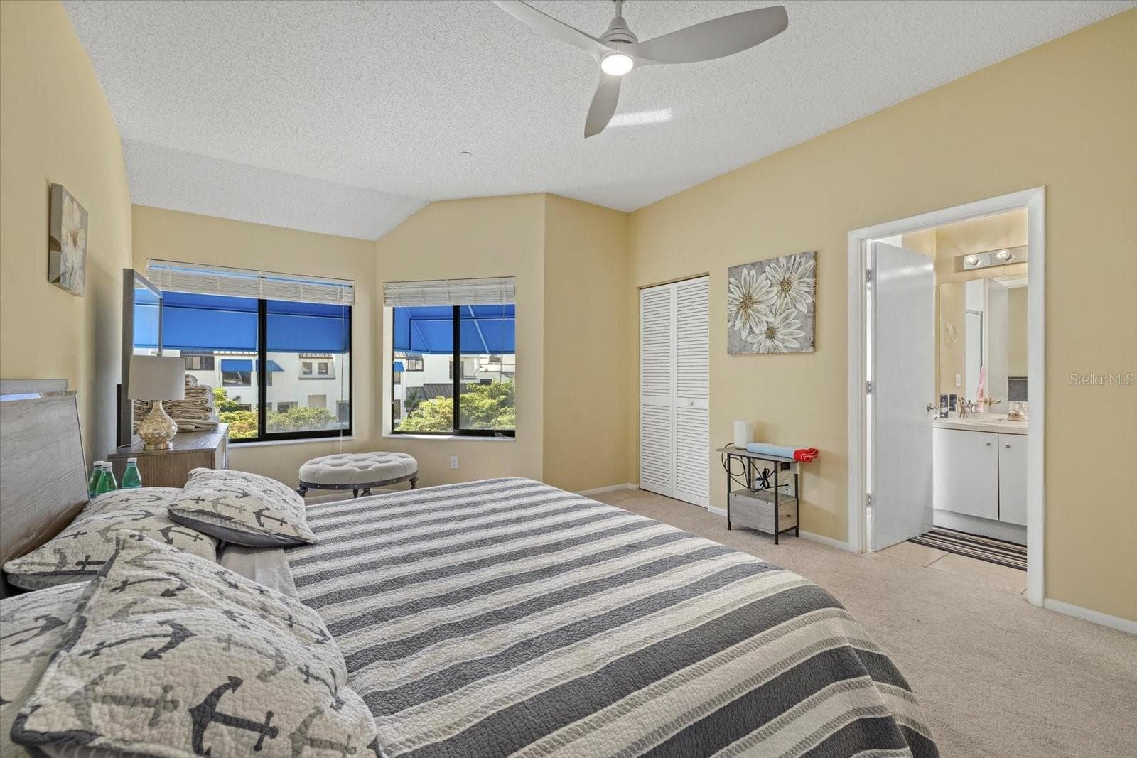 Condominium at 2012 HARBOURSIDE DR #2102, LONGBOAT KEY, photo 17 of 34