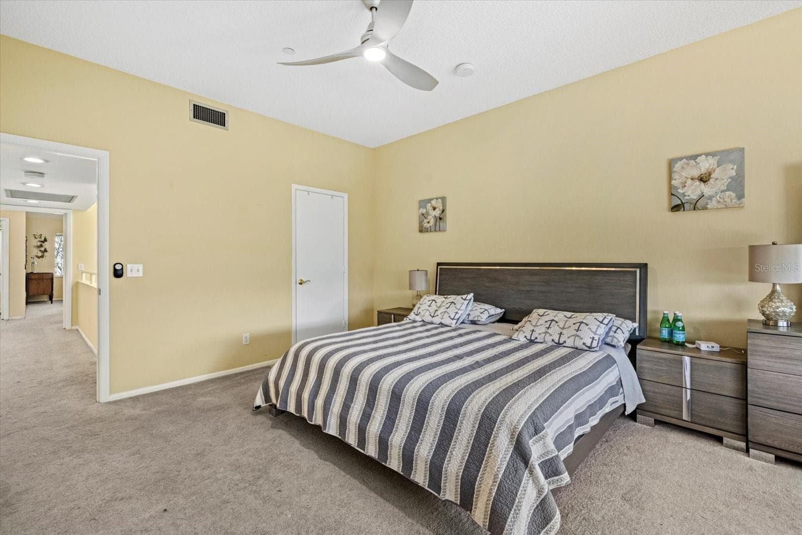 Condominium at 2012 HARBOURSIDE DR #2102, LONGBOAT KEY, photo 18 of 34