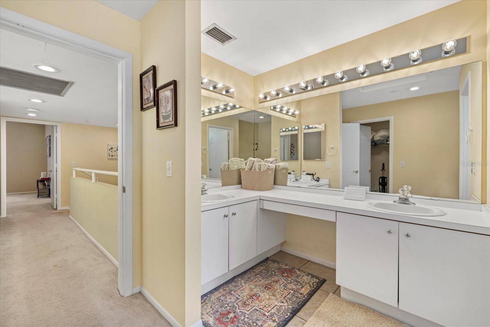 Condominium at 2012 HARBOURSIDE DR #2102, LONGBOAT KEY, photo 24 of 34