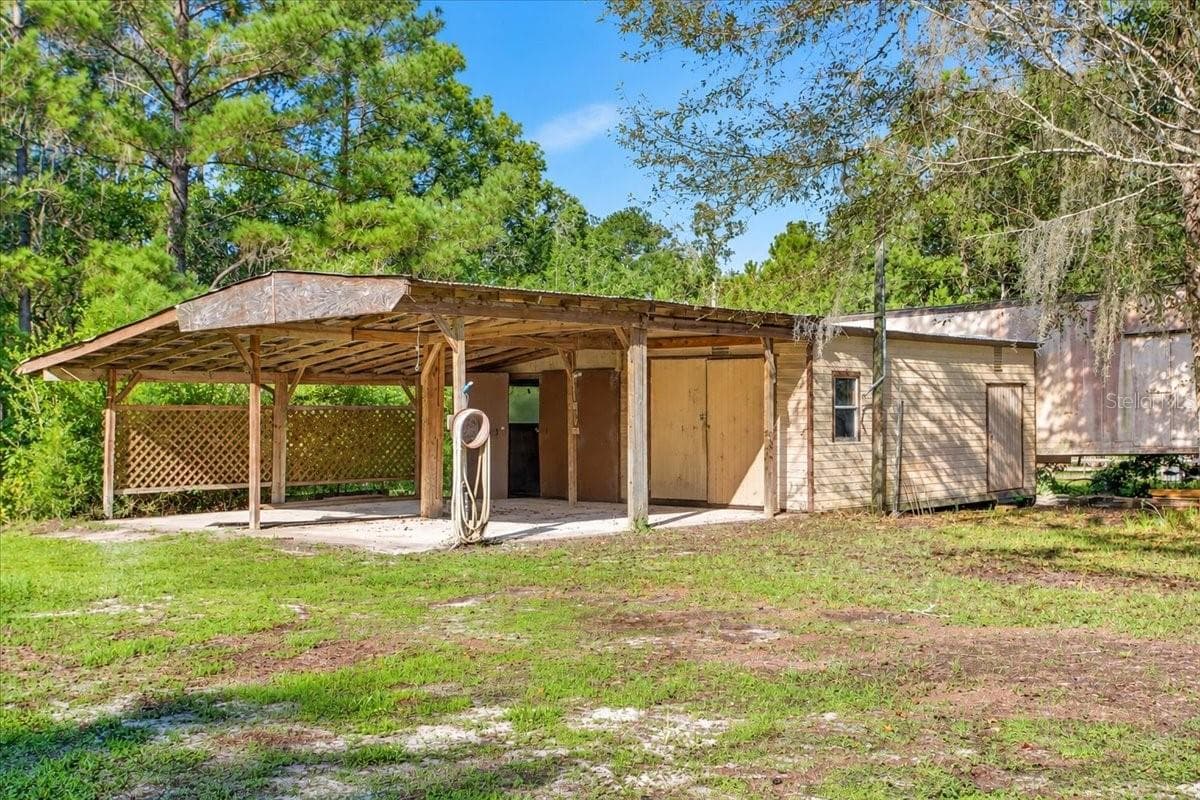 Manufactured Home at 21330 NW 106TH COURT RD, MICANOPY, photo 5 of 53