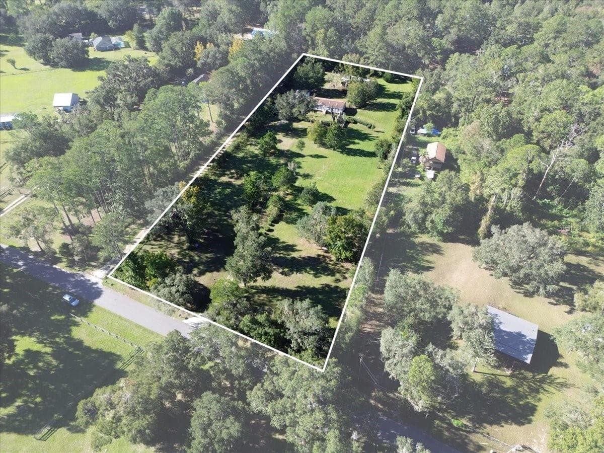 Manufactured Home at 21330 NW 106TH COURT RD, MICANOPY, photo 7 of 53