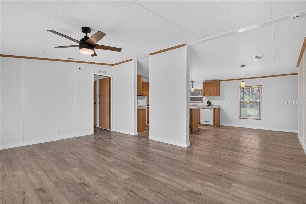 Manufactured Home at 21330 NW 106TH COURT RD, MICANOPY, photo 9 of 53