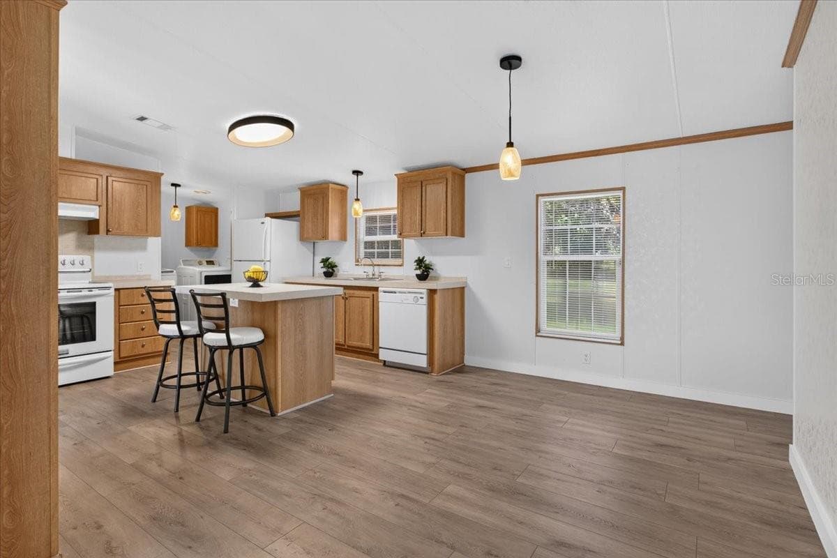 Manufactured Home at 21330 NW 106TH COURT RD, MICANOPY, photo 17 of 53