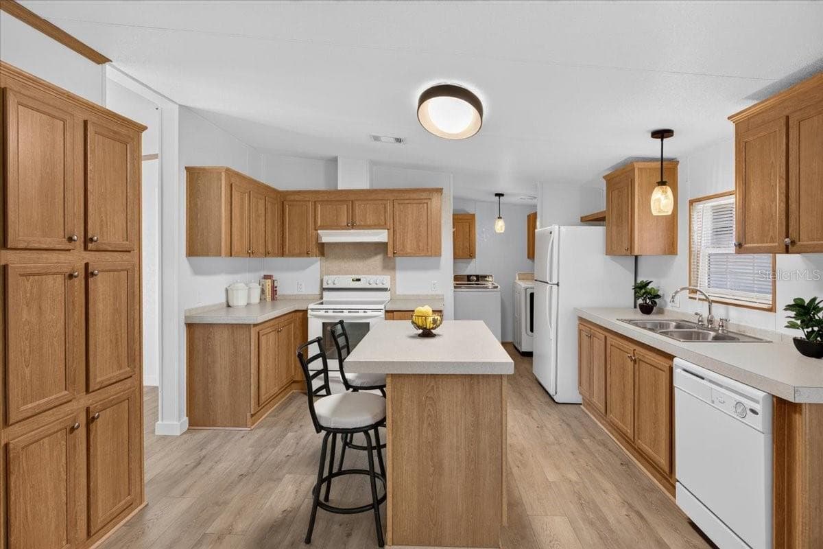 Manufactured Home at 21330 NW 106TH COURT RD, MICANOPY, photo 18 of 53