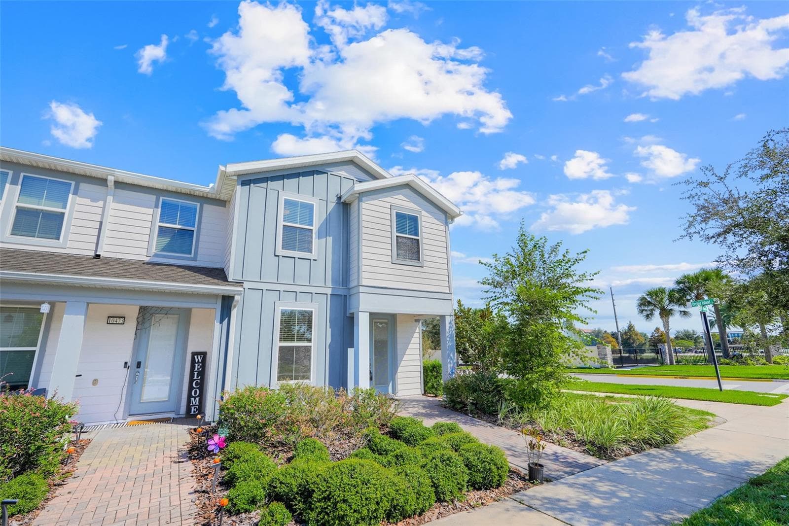 Townhouse at 10481 FOLLY BEACH RD, ORLANDO, photo 2 of 50