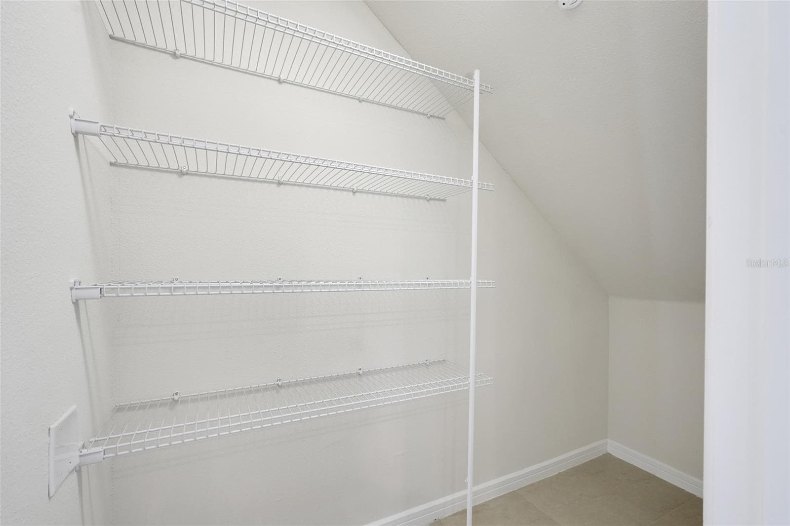 Townhouse at 10481 FOLLY BEACH RD, ORLANDO, photo 14 of 50