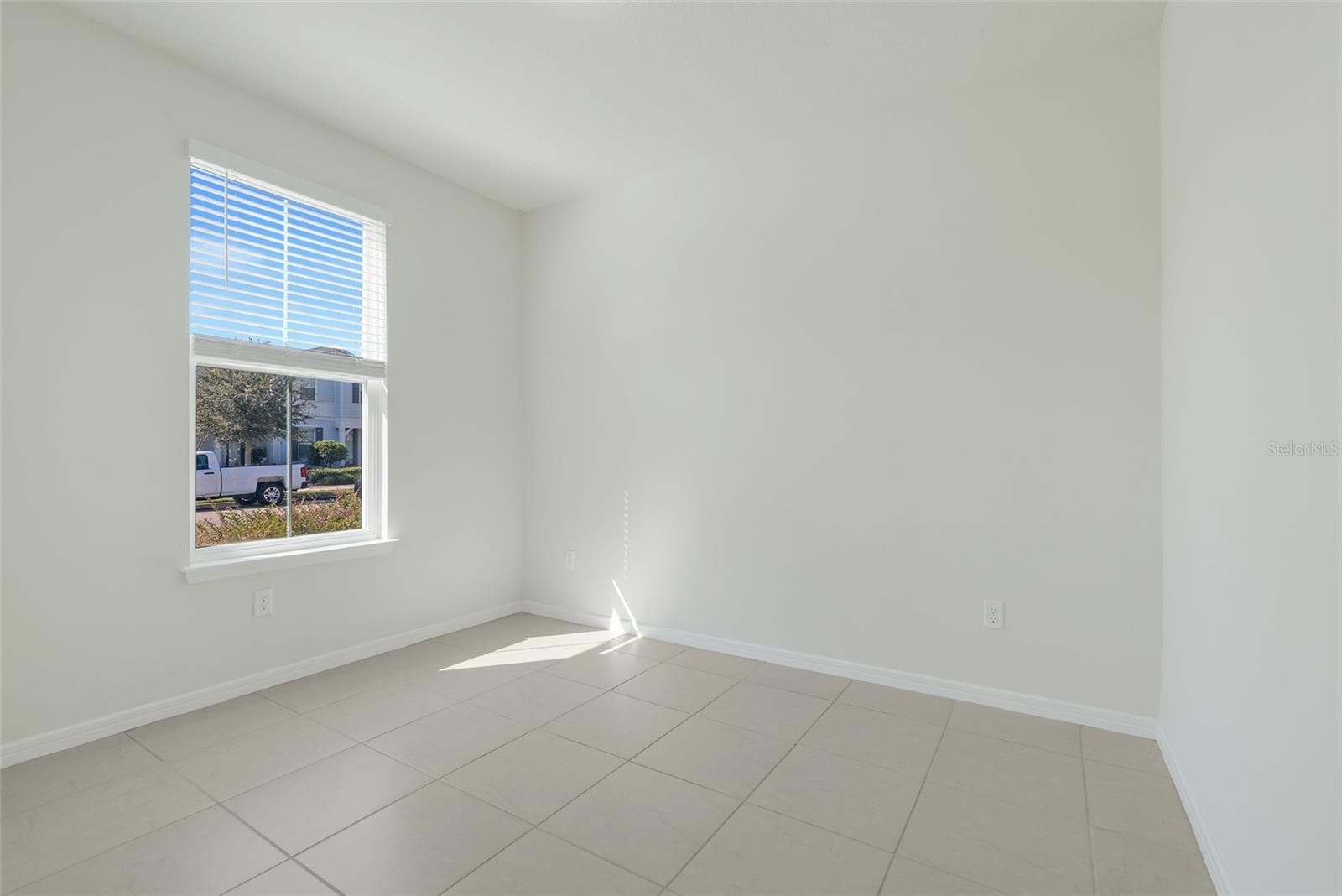 Townhouse at 10481 FOLLY BEACH RD, ORLANDO, photo 16 of 50