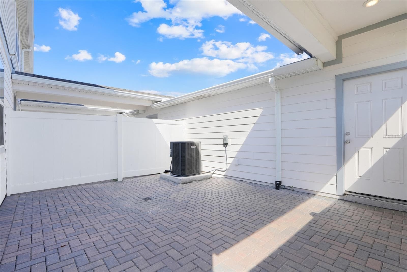 Townhouse at 10481 FOLLY BEACH RD, ORLANDO, photo 33 of 50