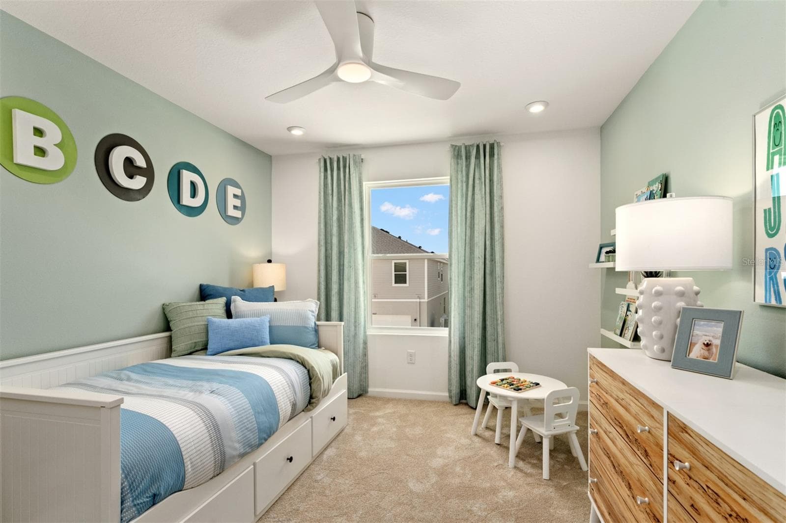 Meridian Parks Catalina II Model Bedroom 3 - 10155 MILESTONE CIR, ORLANDO