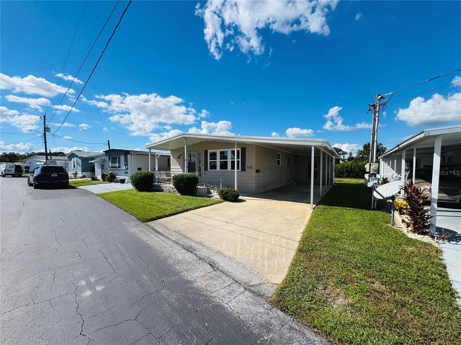 Manufactured Home at 488 MARINA LN, TAVARES, photo 2 of 29