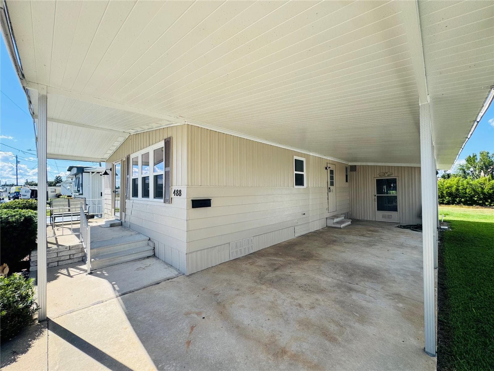 Manufactured Home at 488 MARINA LN, TAVARES, photo 3 of 29