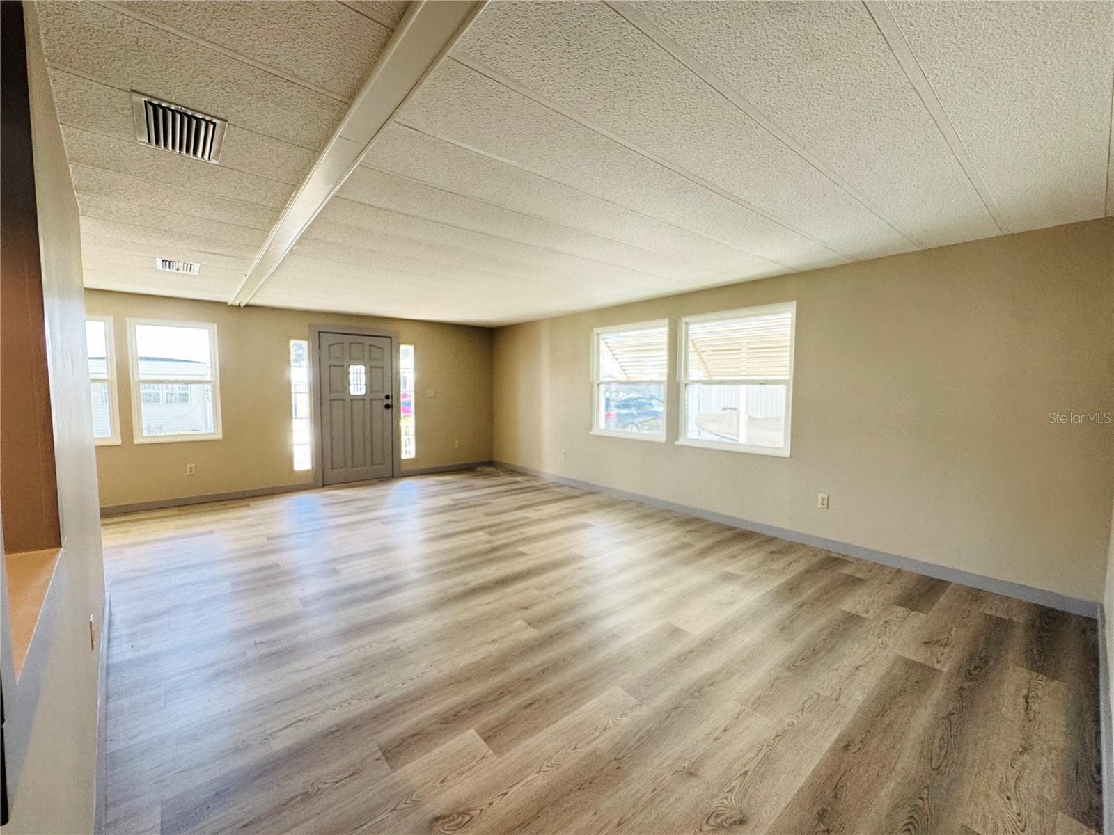 Manufactured Home at 488 MARINA LN, TAVARES, photo 10 of 29