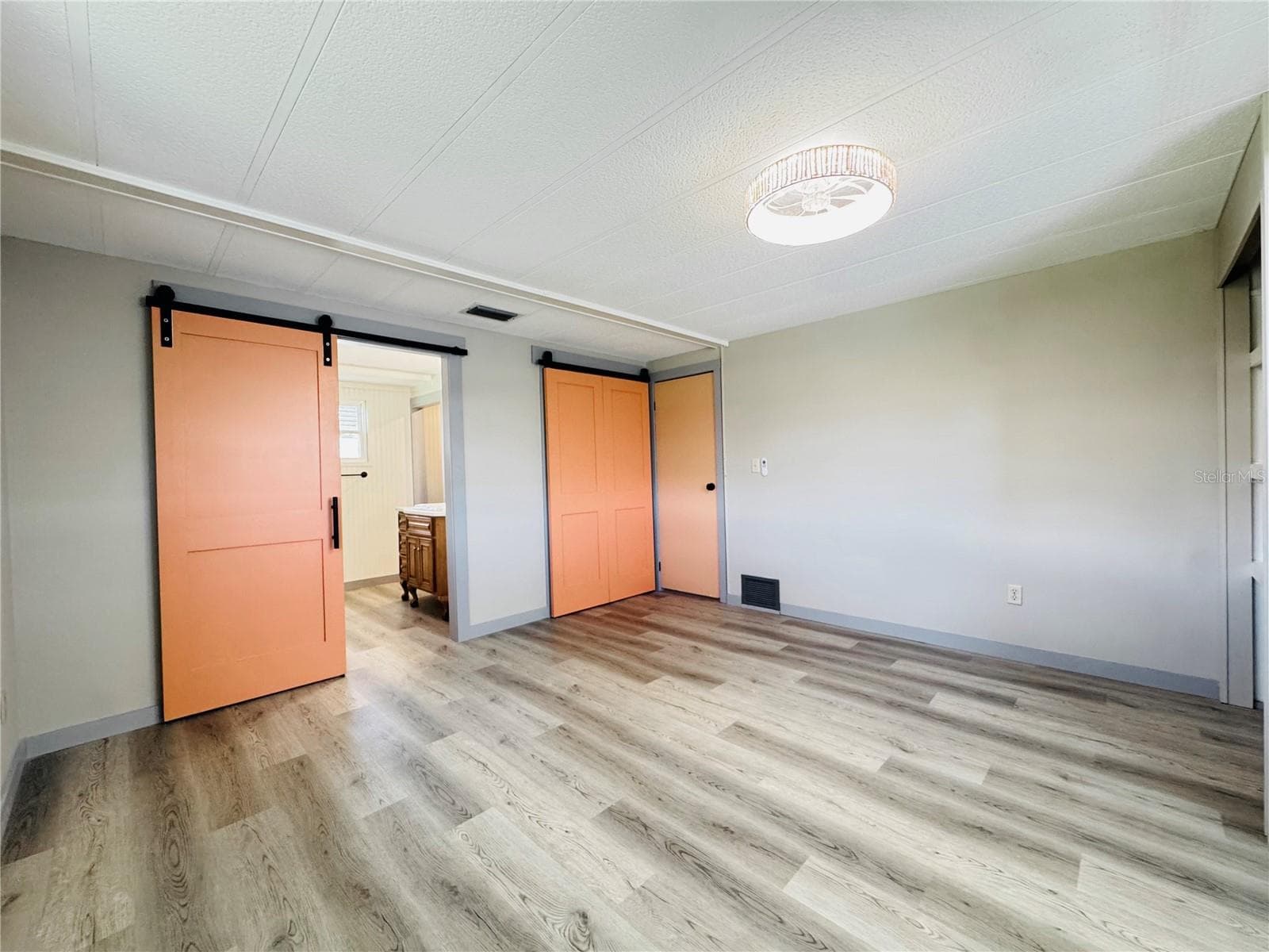 Manufactured Home at 488 MARINA LN, TAVARES, photo 24 of 29