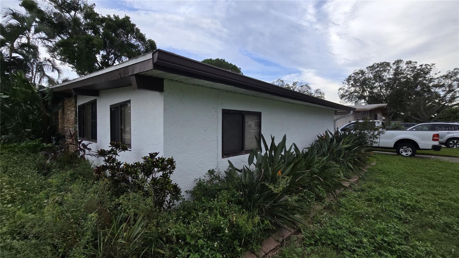 Single Family Residence at 1600 DELAWARE AVE NE, ST PETERSBURG, photo 5 of 24