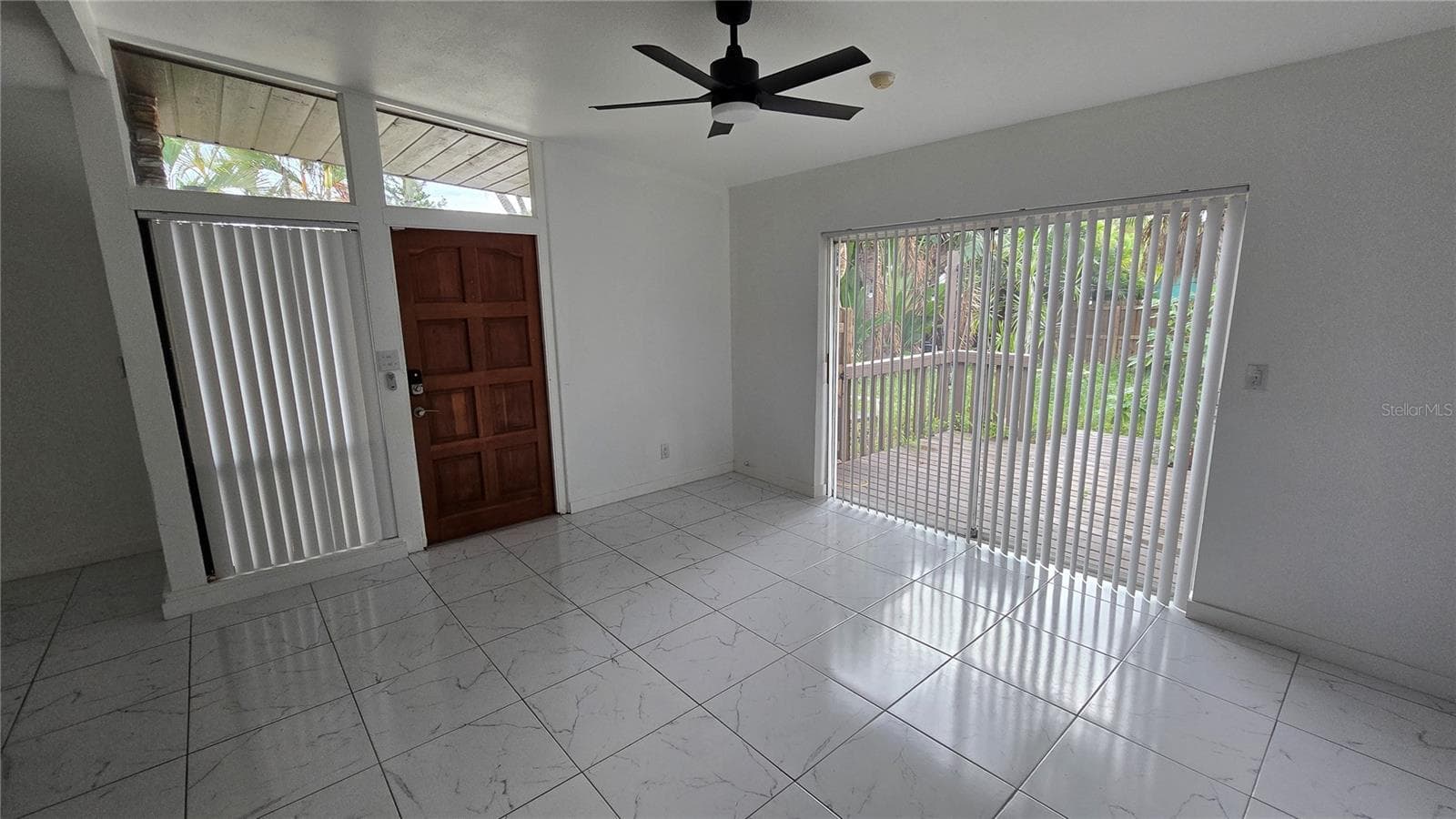 Single Family Residence at 1600 DELAWARE AVE NE, ST PETERSBURG, photo 9 of 24