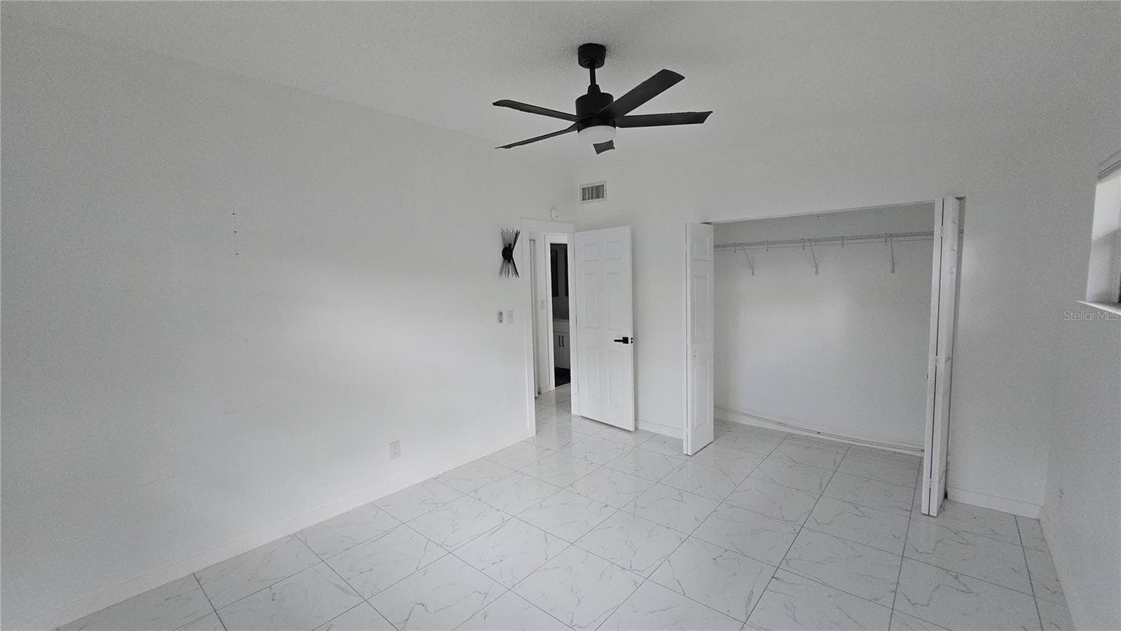 Single Family Residence at 1600 DELAWARE AVE NE, ST PETERSBURG, photo 12 of 24