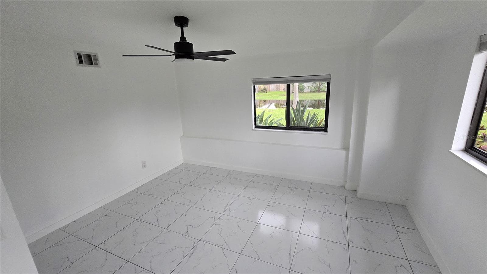 Single Family Residence at 1600 DELAWARE AVE NE, ST PETERSBURG, photo 21 of 24