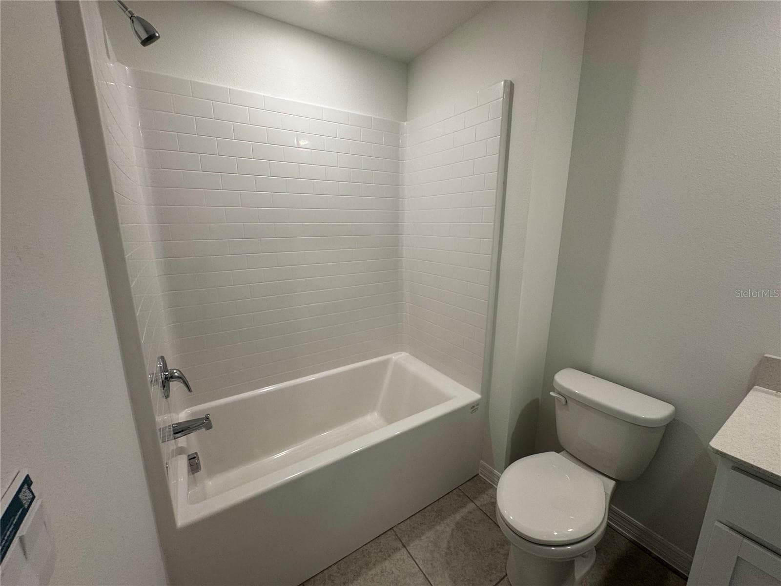 Secondary Bath - 3286 VICEROY CT, POINCIANA