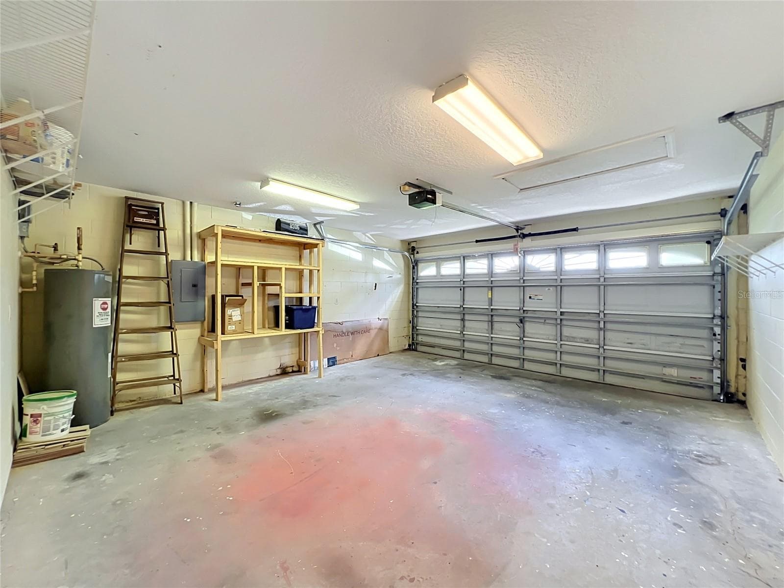 Single Family Residence at 8805 COURTYARD LN, GROVELAND, photo 12 of 92