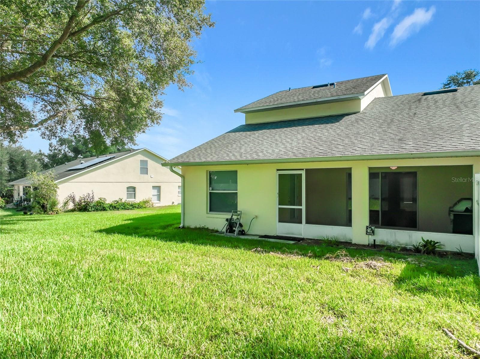Single Family Residence at 8805 COURTYARD LN, GROVELAND, photo 17 of 92