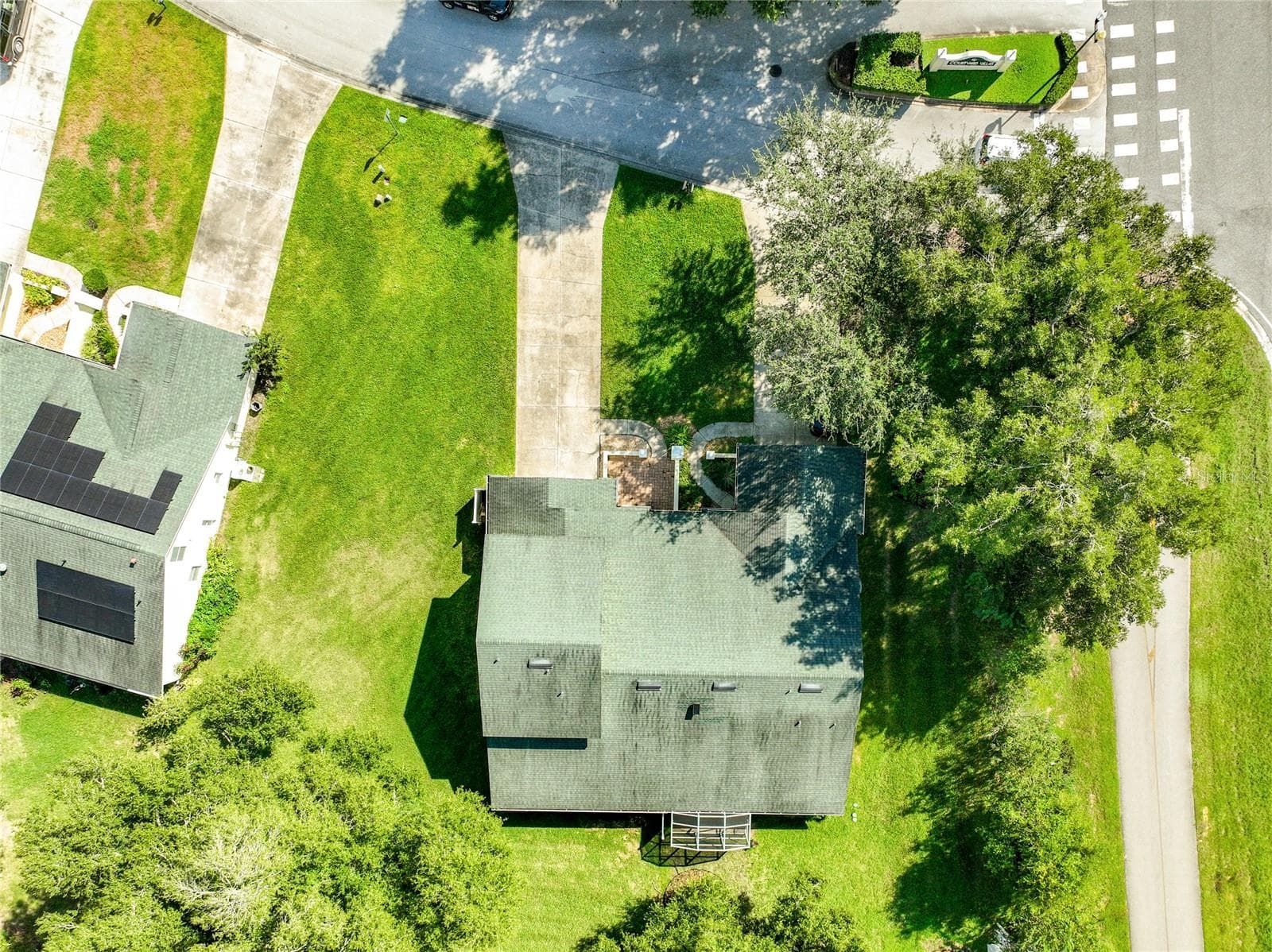 Single Family Residence at 8805 COURTYARD LN, GROVELAND, photo 21 of 92