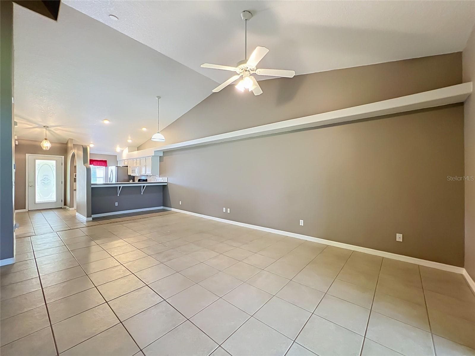 Single Family Residence at 8805 COURTYARD LN, GROVELAND, photo 23 of 92