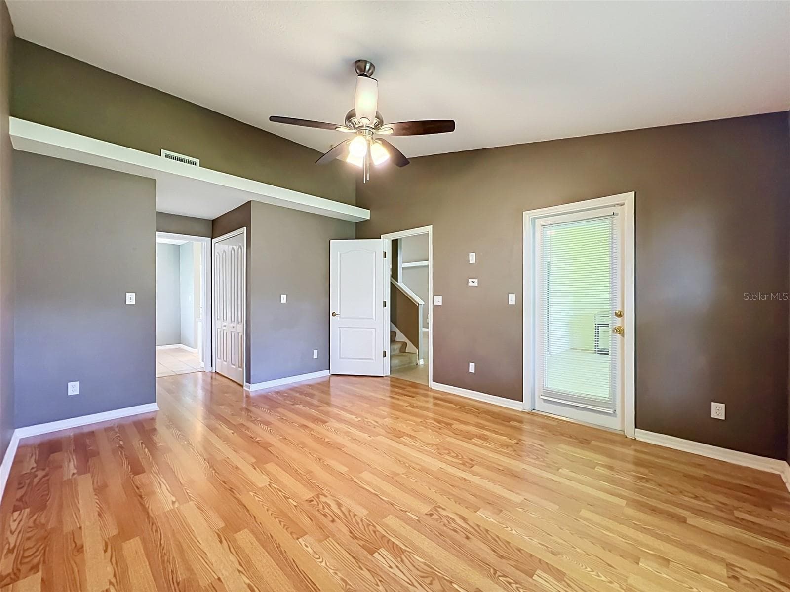 Single Family Residence at 8805 COURTYARD LN, GROVELAND, photo 28 of 92