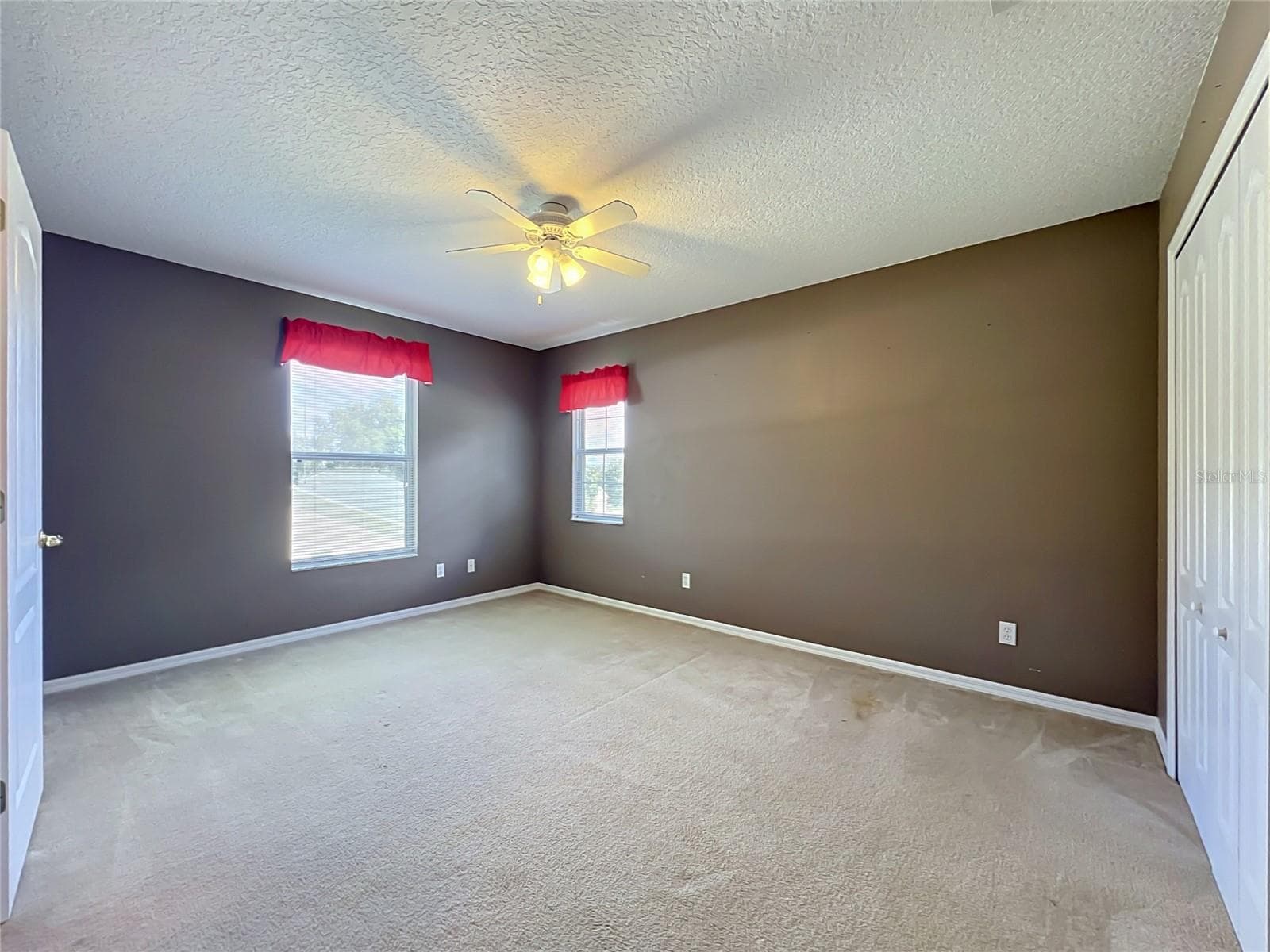 Single Family Residence at 8805 COURTYARD LN, GROVELAND, photo 54 of 92