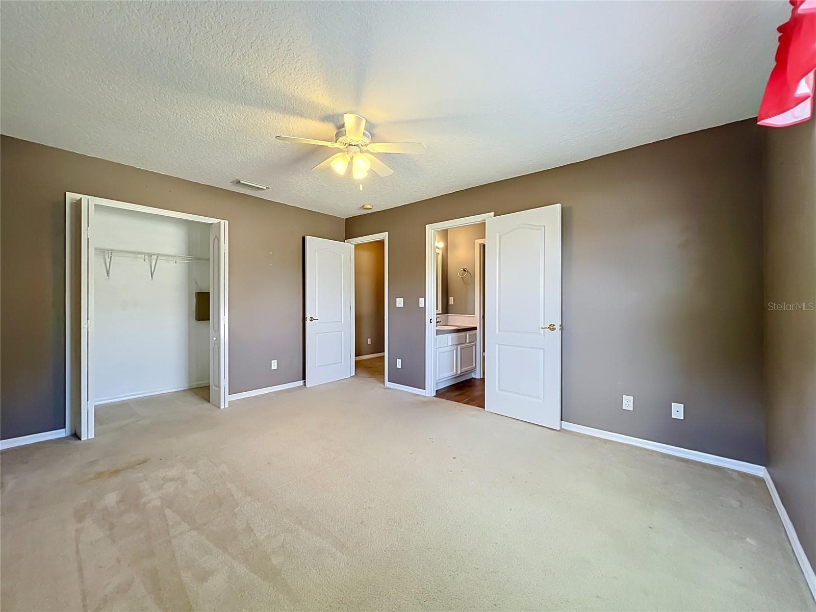 Single Family Residence at 8805 COURTYARD LN, GROVELAND, photo 57 of 92