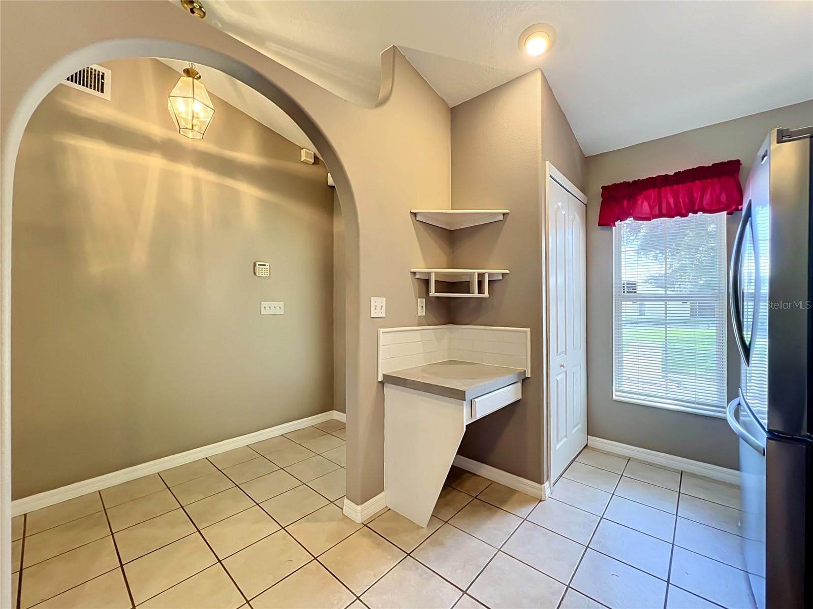 Single Family Residence at 8805 COURTYARD LN, GROVELAND, photo 71 of 92