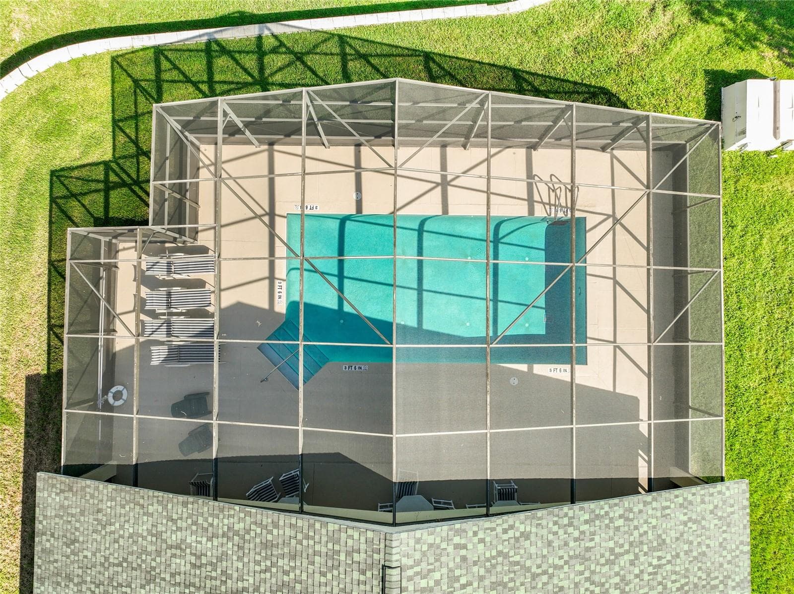 Community Pool - 8805 COURTYARD LN, GROVELAND