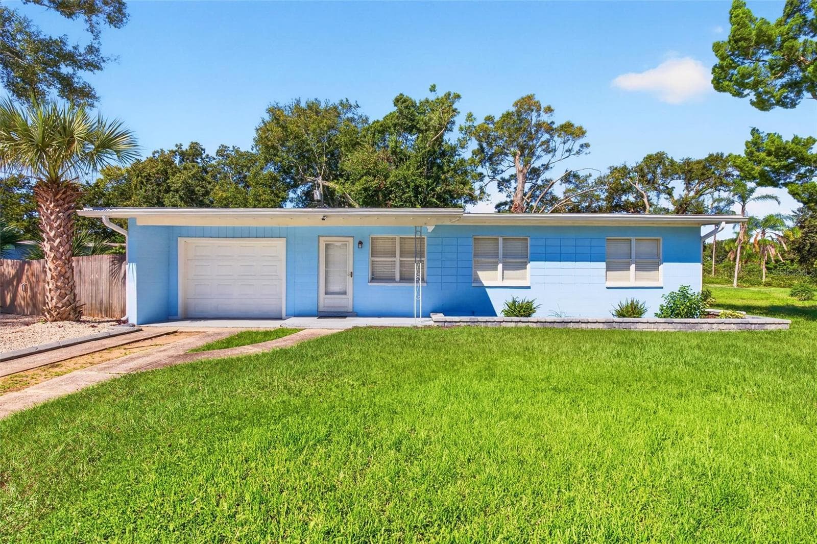 Single Family Residence at 450 CARD AVE, HOLLY HILL, photo 2 of 104